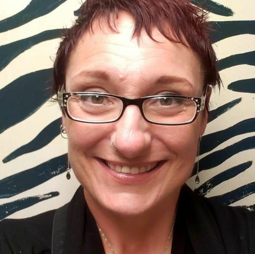 Meet your Posher, Deana